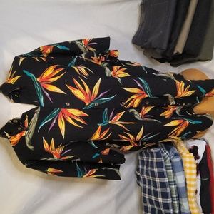 Old navy slim fit built in flex button down shirt XL